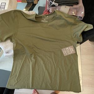 NWT Men’s BYLT T-shirt large